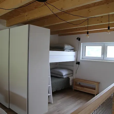 Apartmany Hluboka Nad Vltavou S Vyhledem Na Zamek Exterior photo